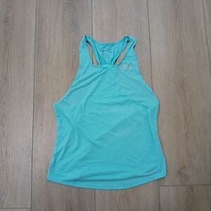 Under Armour HeatGear Tank Top Small Aqua Racerback Athletic Shirt P2P: 17" Gym